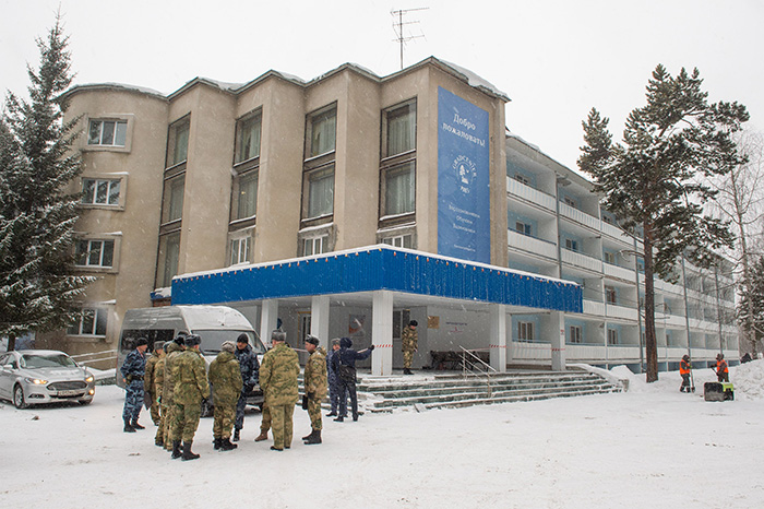 TYUMEN REGION, RUSSIA - FEBRUARY 4, 2020: A view of a building of the Gradostroitel Treatment and Rehabilitation Center where Russian citizens evacuated from China are to be accommodated. Two Ilyushin IL-76 planes are to bring Russian citizens from the Chinese city of Wuhan, capital of the Hubei province, to the Tyumen Region on February 5, 2020. Tyumen Region Coronavirus Prevention Office/TASS
Россия. Тюменская область. Вид на корпус лечебно-реабилитационного центра "Градостроитель", где будут размещены эвакуированные граждане РФ из Китая. 5 февраля двумя бортами ИЛ-76 в Тюменскую область будут доставлены россияне из китайской провинции Ухань, где были зафиксированы первые случаи заражения коронавирусом. Оперативный штаб Тюменской области по профилактике коронавируса/ТАСС